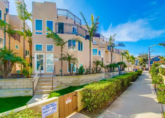 Stunning South Mission Home With Private Rooftop & Ocean Views!